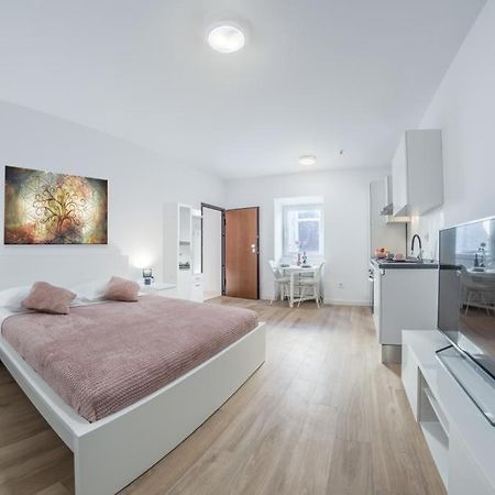 Apartment Klara Free Parking, Center بولا المظهر الخارجي الصورة